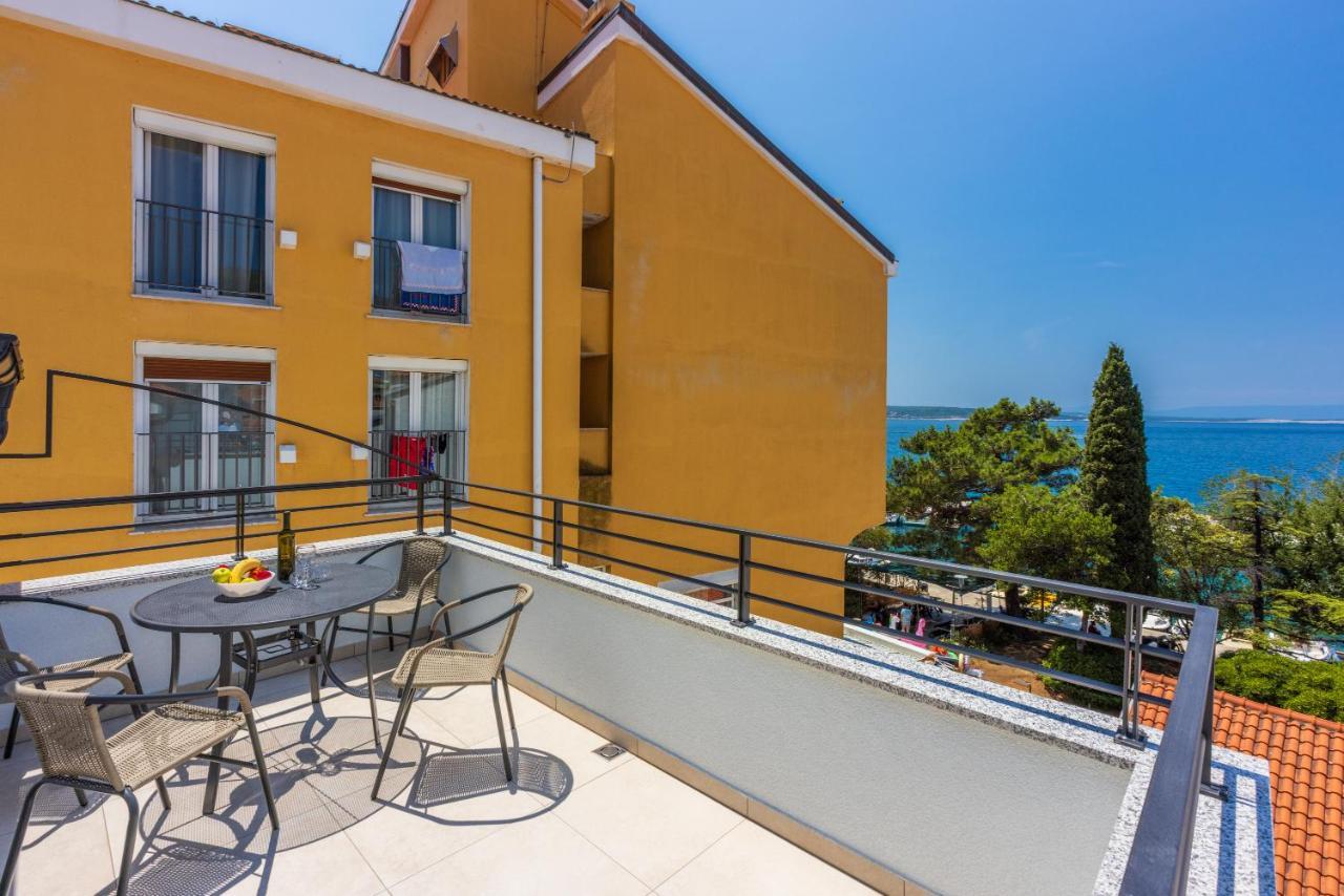 Luxury Apartments Lovorka 3 & 4***/**** Selce Buitenkant foto