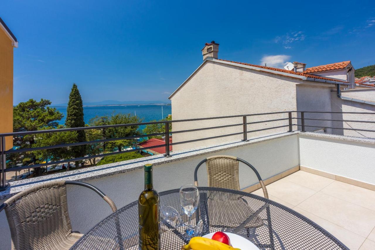 Luxury Apartments Lovorka 3 & 4***/**** Selce Buitenkant foto